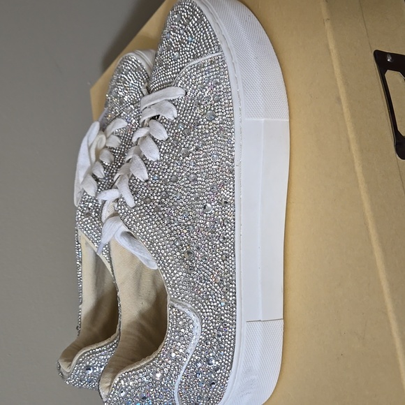 Betsey Johnson Glittering Rhinestone Silver Sneakers Size 7.5 - Picture 4 of 8